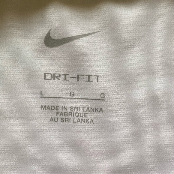 Nike Dri-FIT Training Crop Top - Picture 4 of 7